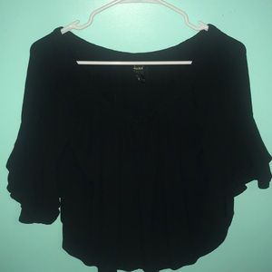 A cute lightweight black top
